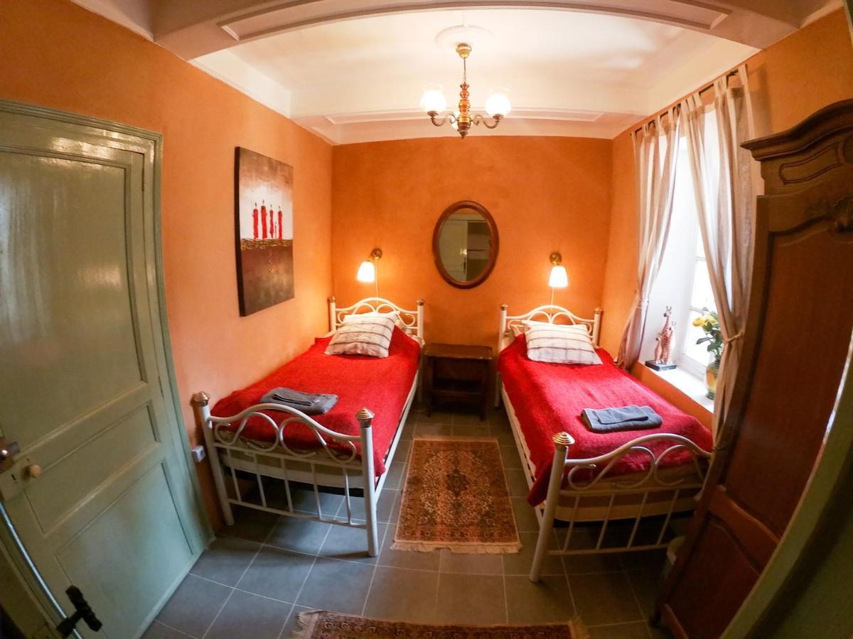 Chez Les Amis Hotel Saint-Nazaire-de-Ladarez Ngoại thất bức ảnh